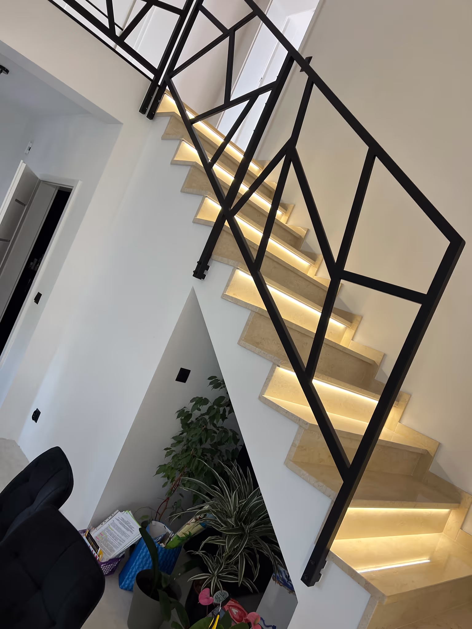 projekt poręczy zrealizowany przez firmę Menżyk