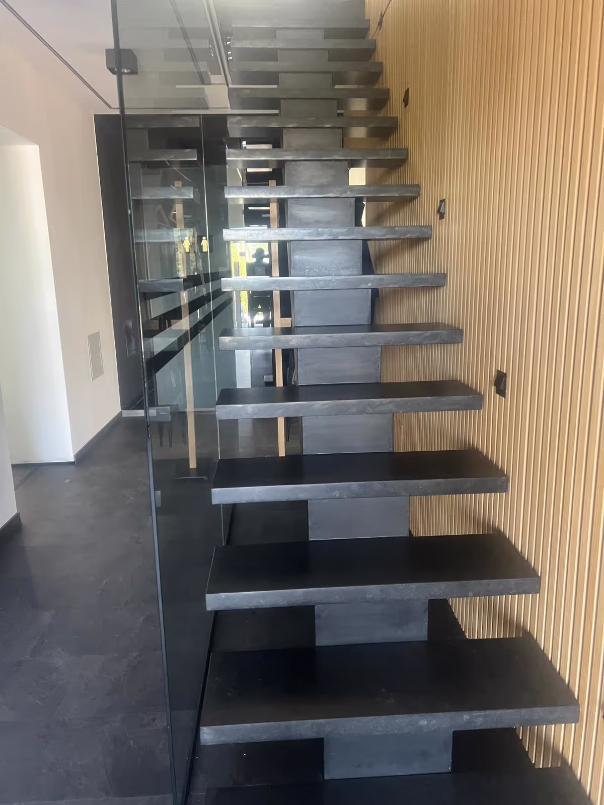 wykonany projekt schodów przez firmę Menżyk